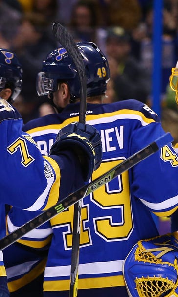Blues keep rolling, earn 4-3 win over Canucks